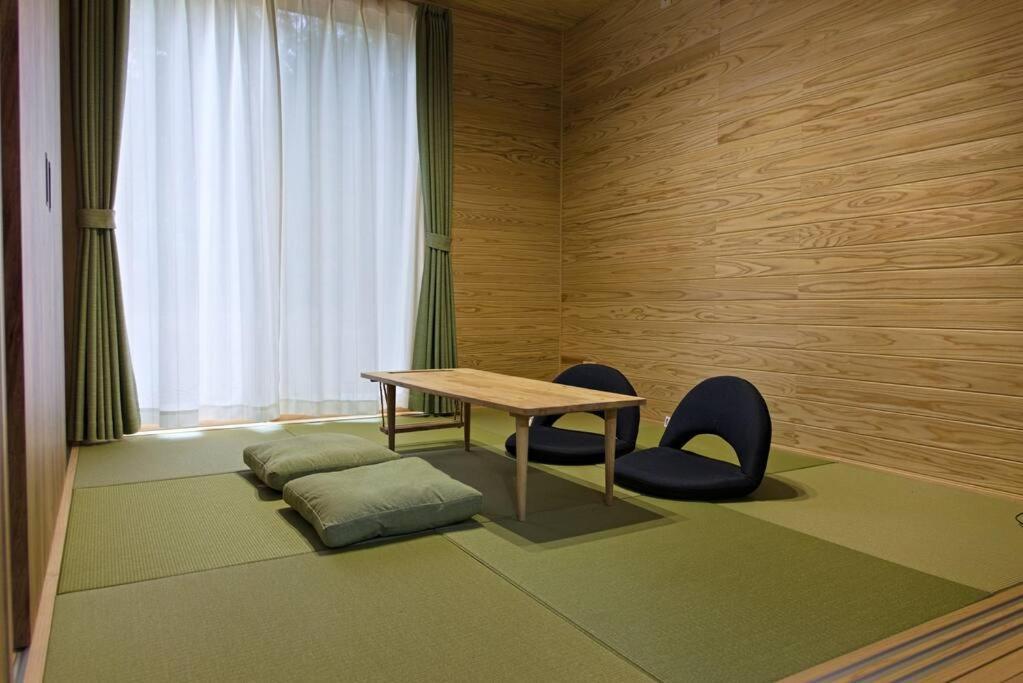 Hinoki No Ie - Cottage With Natural Hot Spring In A Cypress Bathtub Shika Exterior foto